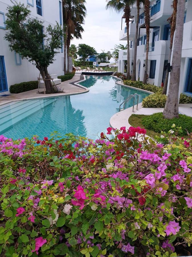 The Crest Santora Hua Hin Apartment Exterior photo